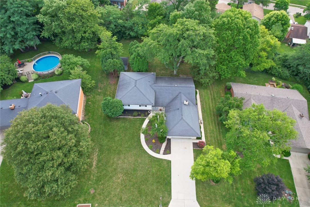7670 Bigger Road Centerville, OH 45459 - Photo 3 of 41