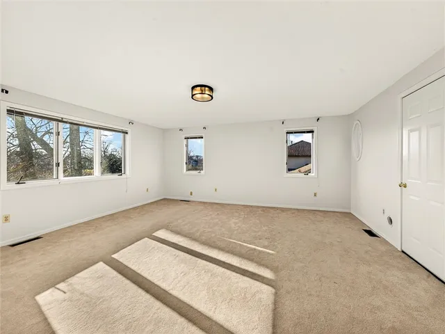 $3,750 | 9 Glen Valley Drive, Penfield, NY 14526