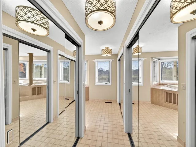 $3,750 | 9 Glen Valley Drive, Penfield, NY 14526