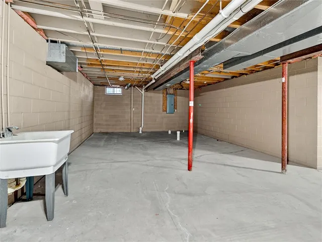 $3,750 | 9 Glen Valley Drive, Penfield, NY 14526