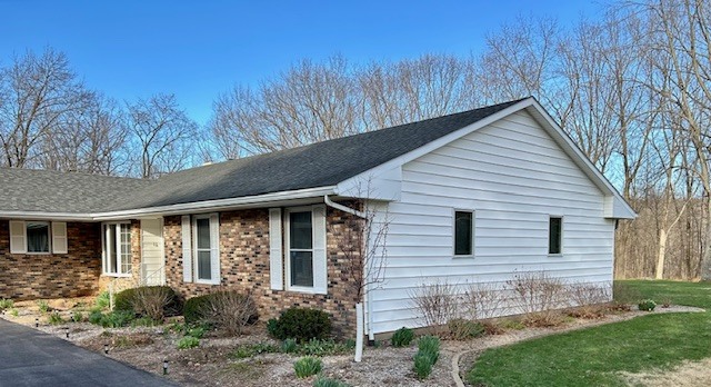22219 Carltons Dell Road Danville, IL 61834 - Photo 4 of 58 a view of a house with a yard