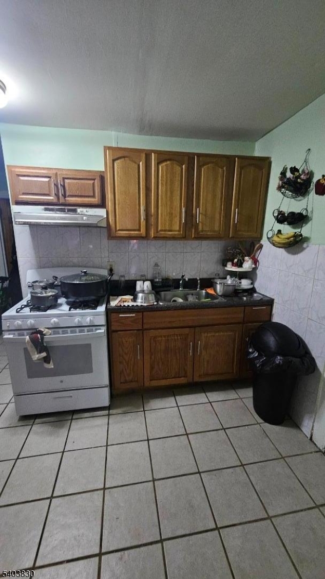 379 Straight Street, Unit 2 Paterson, NJ 07501 - Photo 7 of 22