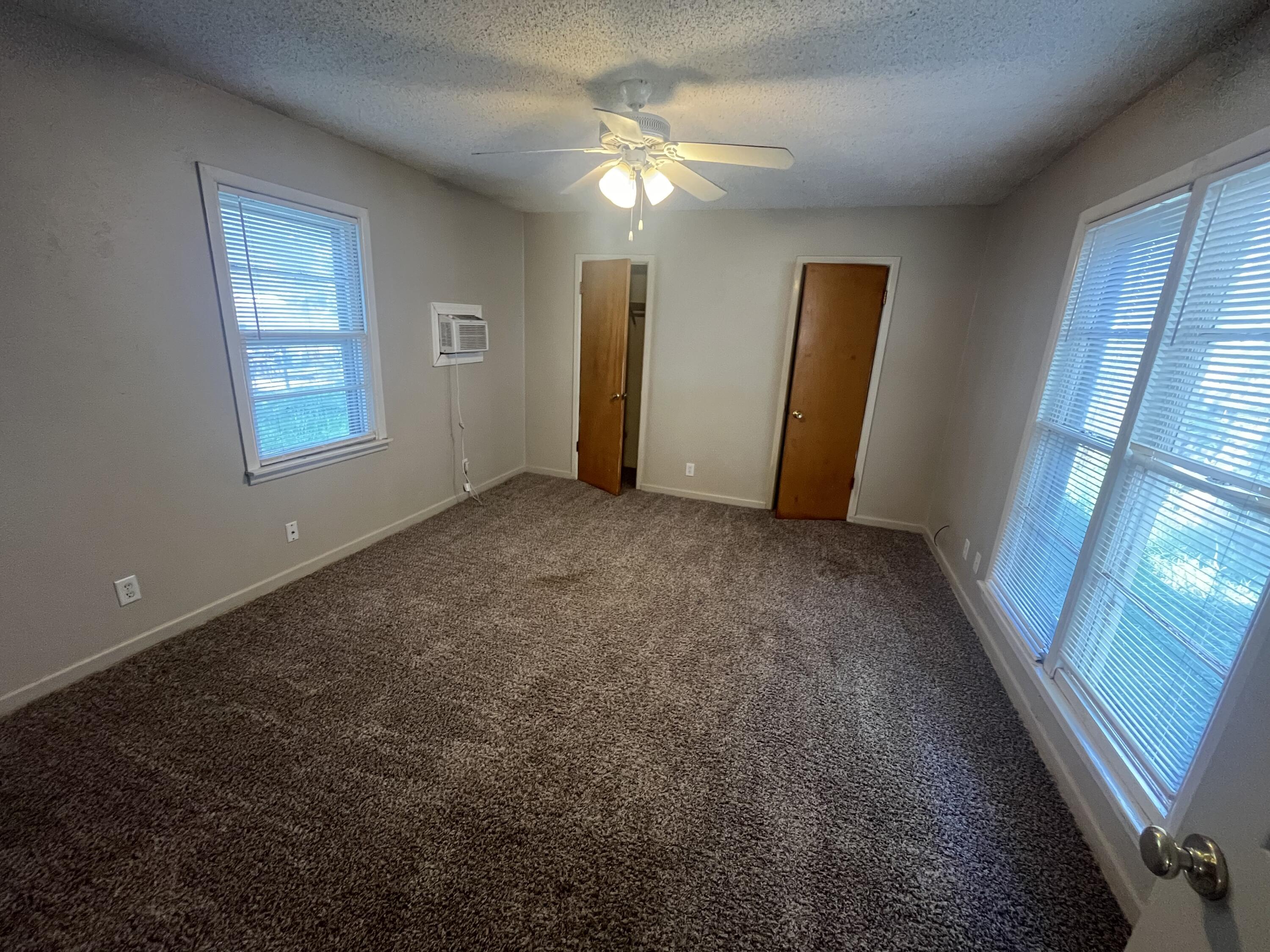 2606 39th Street Lubbock, TX 79413 - Photo 6 of 6 IMG_1927