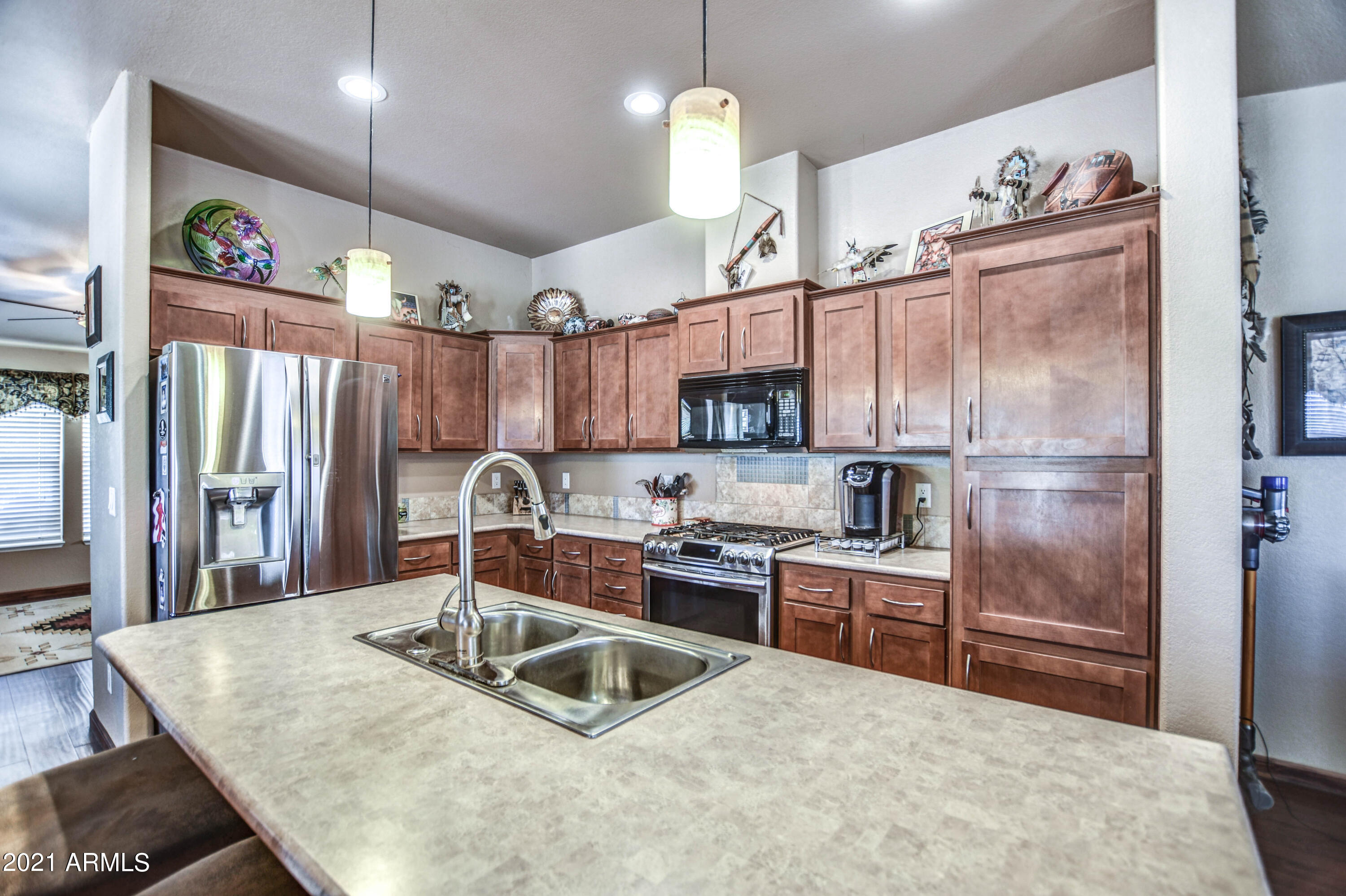 34470 North Sossaman Road Queen Creek, AZ 85144 - Photo 14 of 54 Kitchen