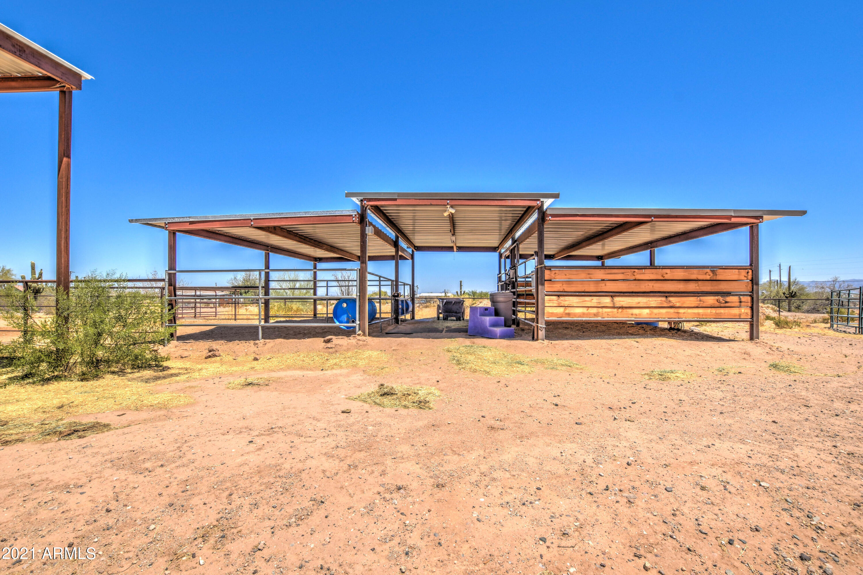 34470 North Sossaman Road Queen Creek, AZ 85144 - Photo 5 of 54 Horse set up