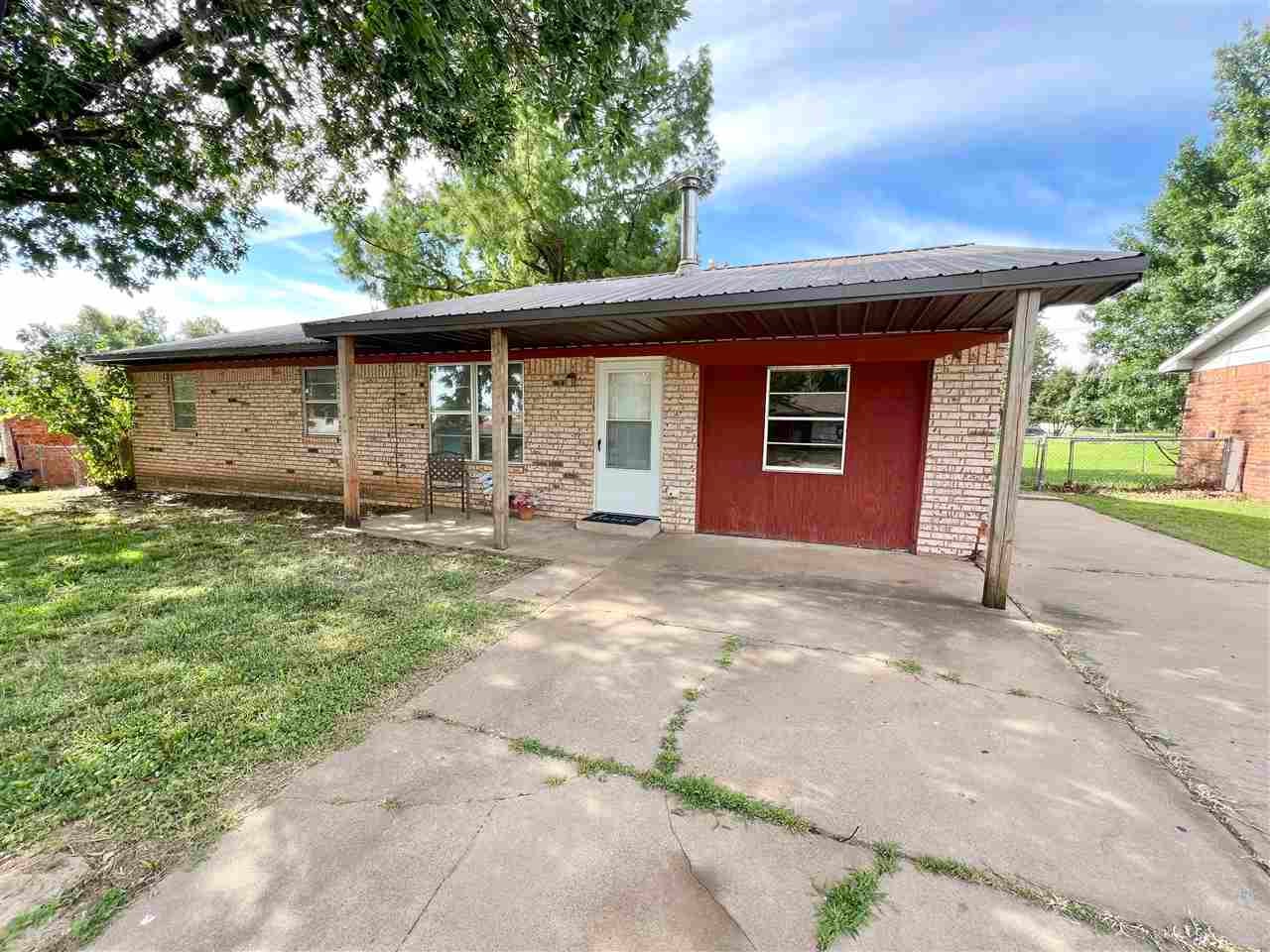 210 East Maple Avenue Perry, OK 73077 - Photo 22 of 22 Gallery Image 22