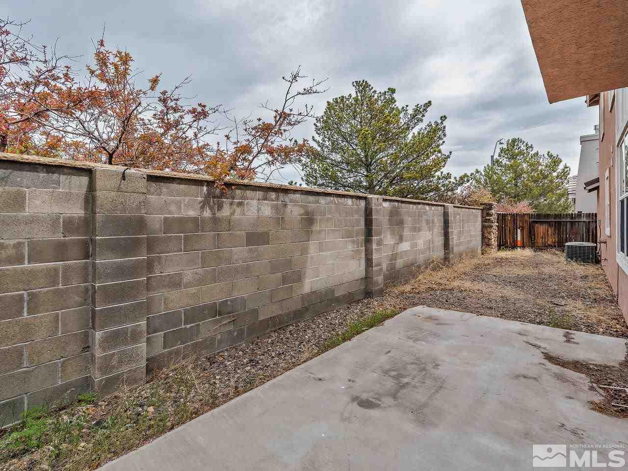 1287 Tule Drive Reno, NV 89521 - Photo 28 of 32 a backyard of a house