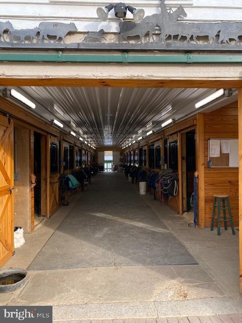12900 River Road Potomac, MD 20854 - Photo 18 of 51 Immaculate Barn