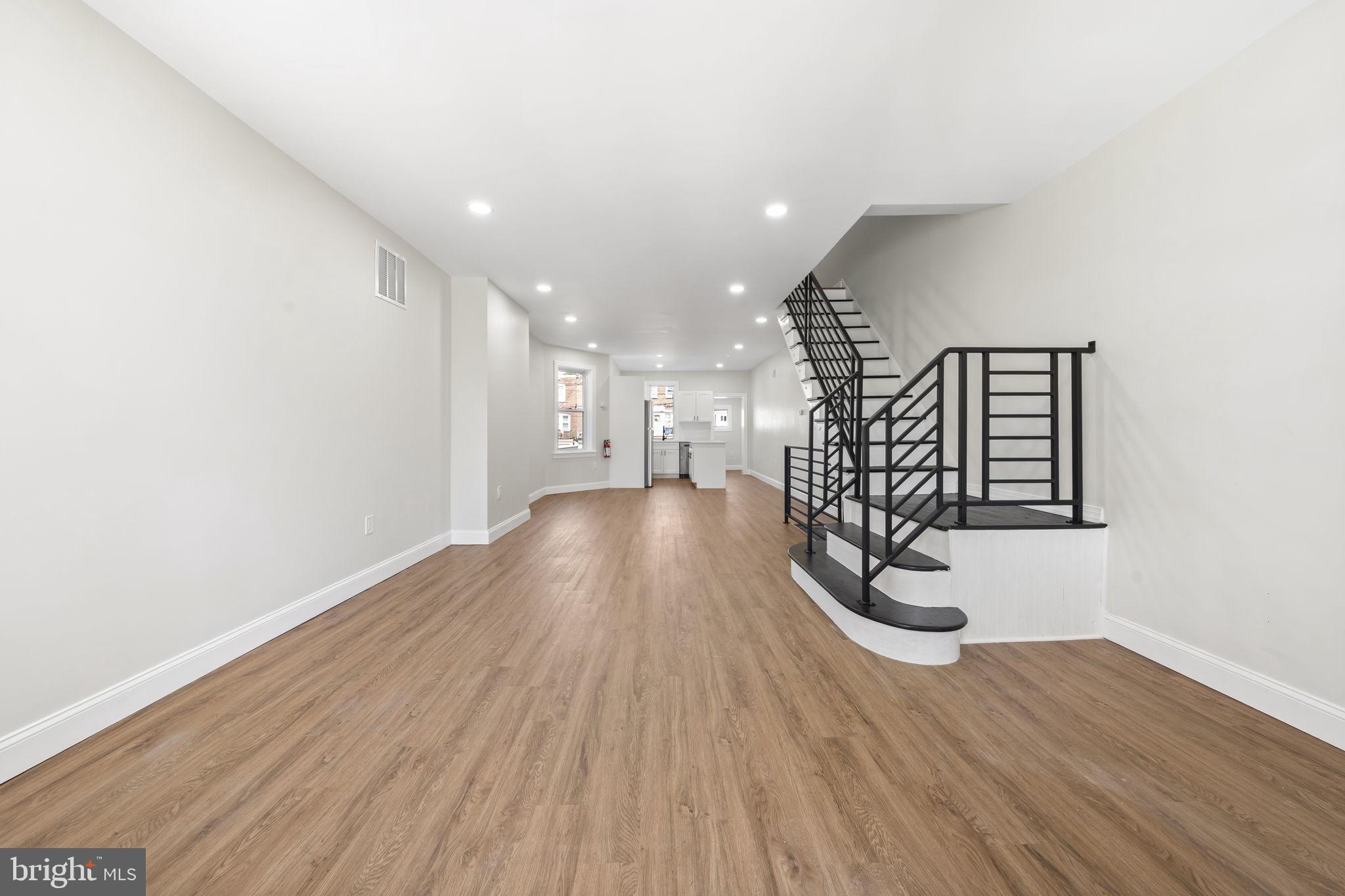 731 East Rittenhouse Street Philadelphia, PA 19144 - Photo 5 of 31