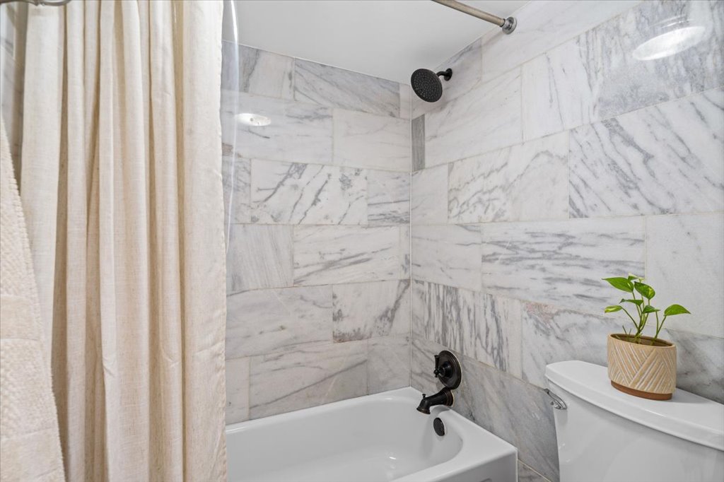 2208 Enfield Road, Unit 107 Austin, TX 78703 - Photo 21 of 35