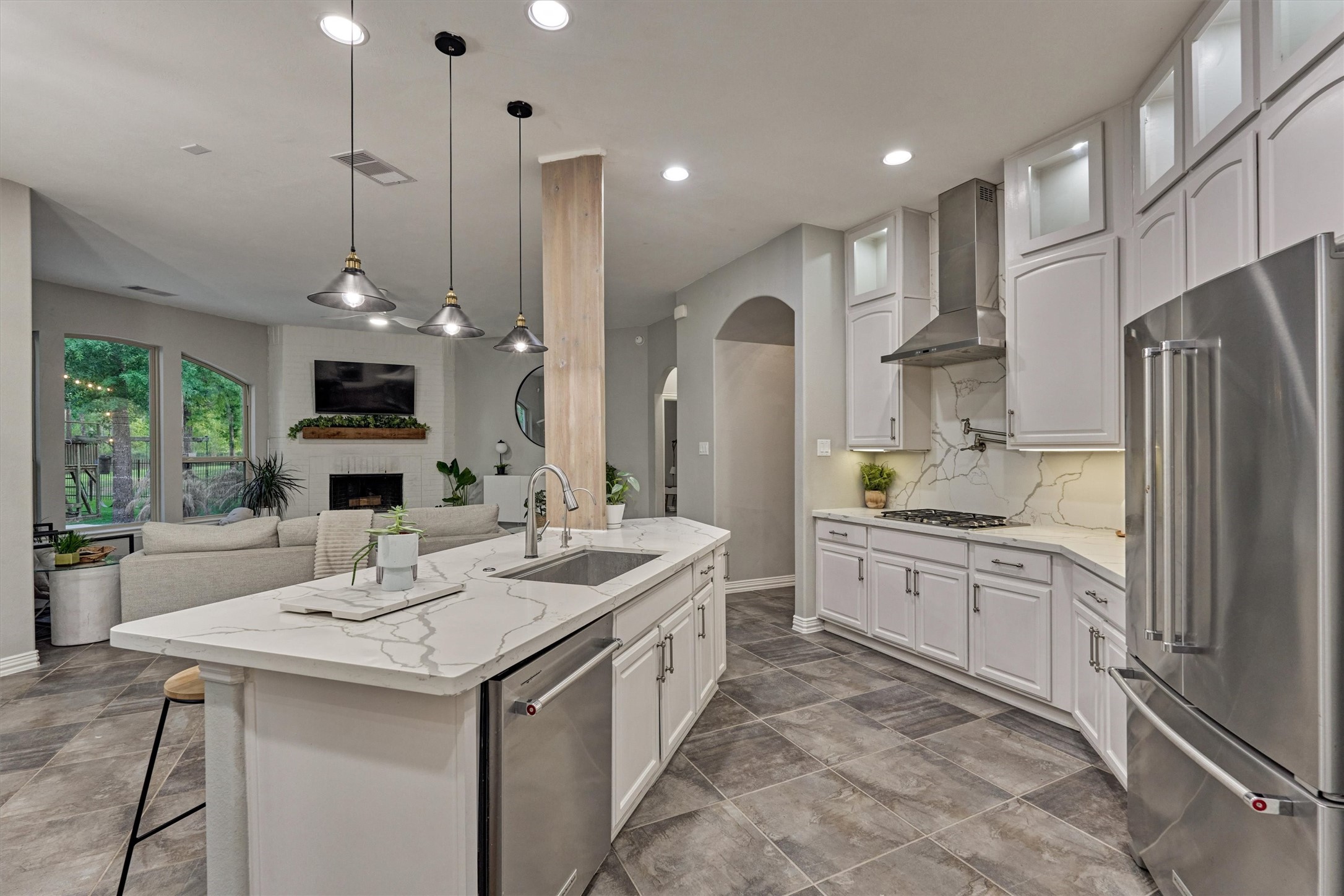 5502 Silent Timber Path Lane Spring, TX 77386 - Photo 11 of 39