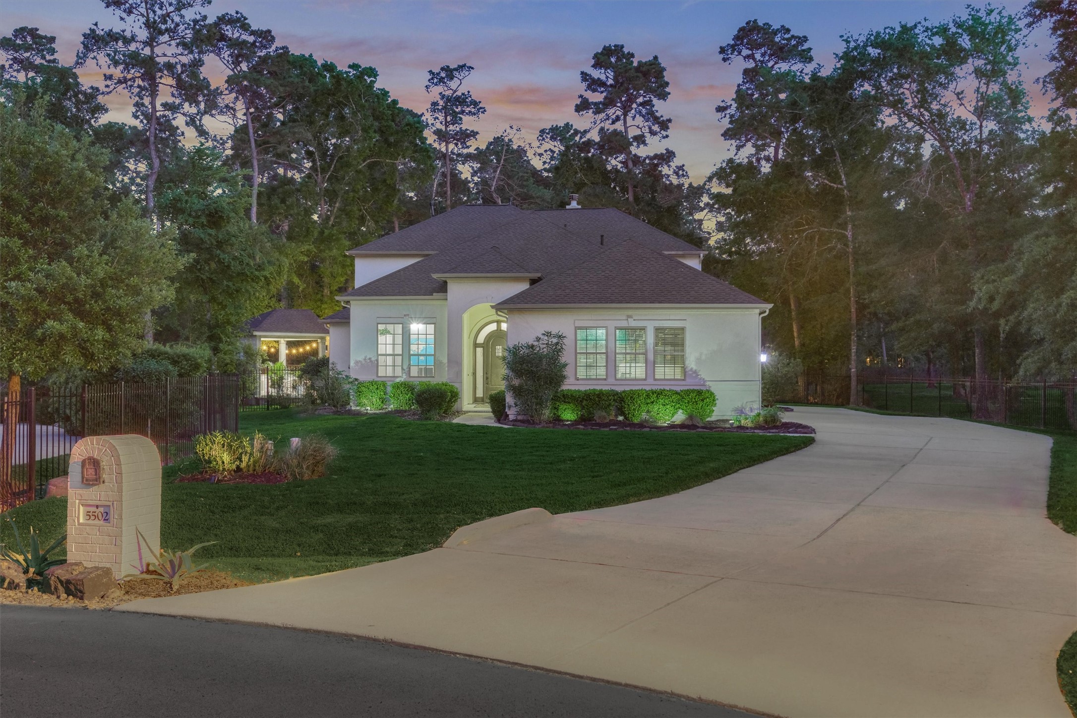 5502 Silent Timber Path Lane Spring, TX 77386 - Photo 2 of 39