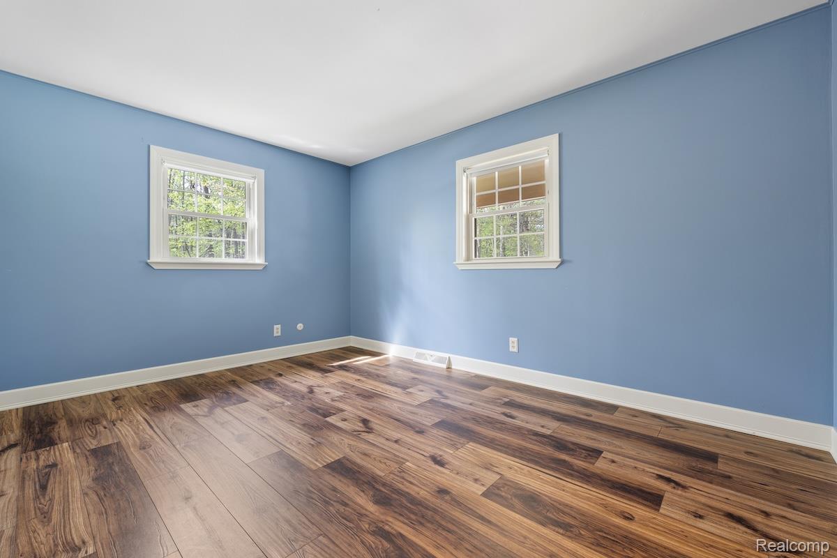 2700 North Hacker Road Howell, MI 48855 - Photo 14 of 34 2700 Hacker-193.jpg
