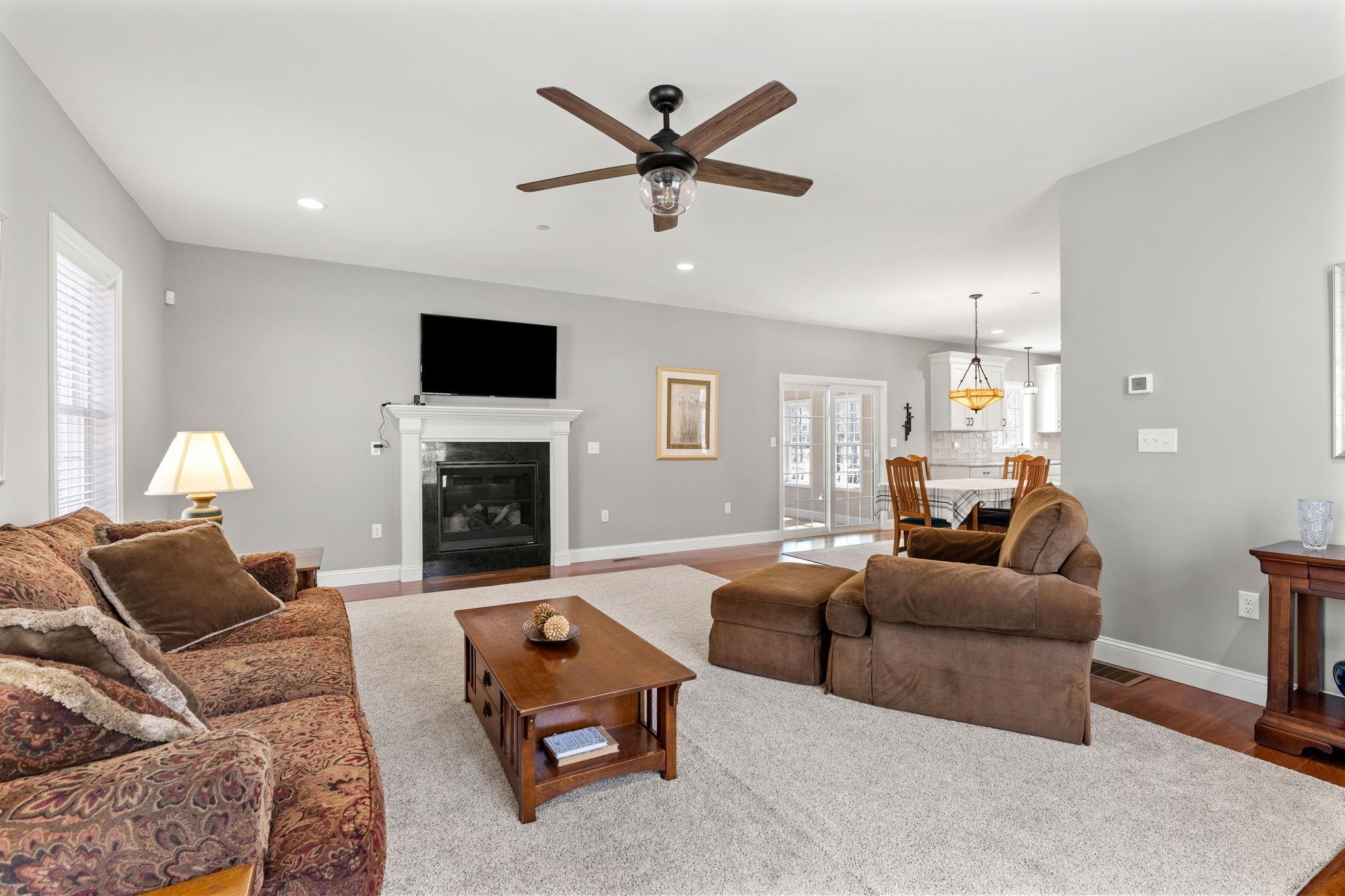 71 Haverhill Road Salem, NH 03079 - Photo 24 of 59