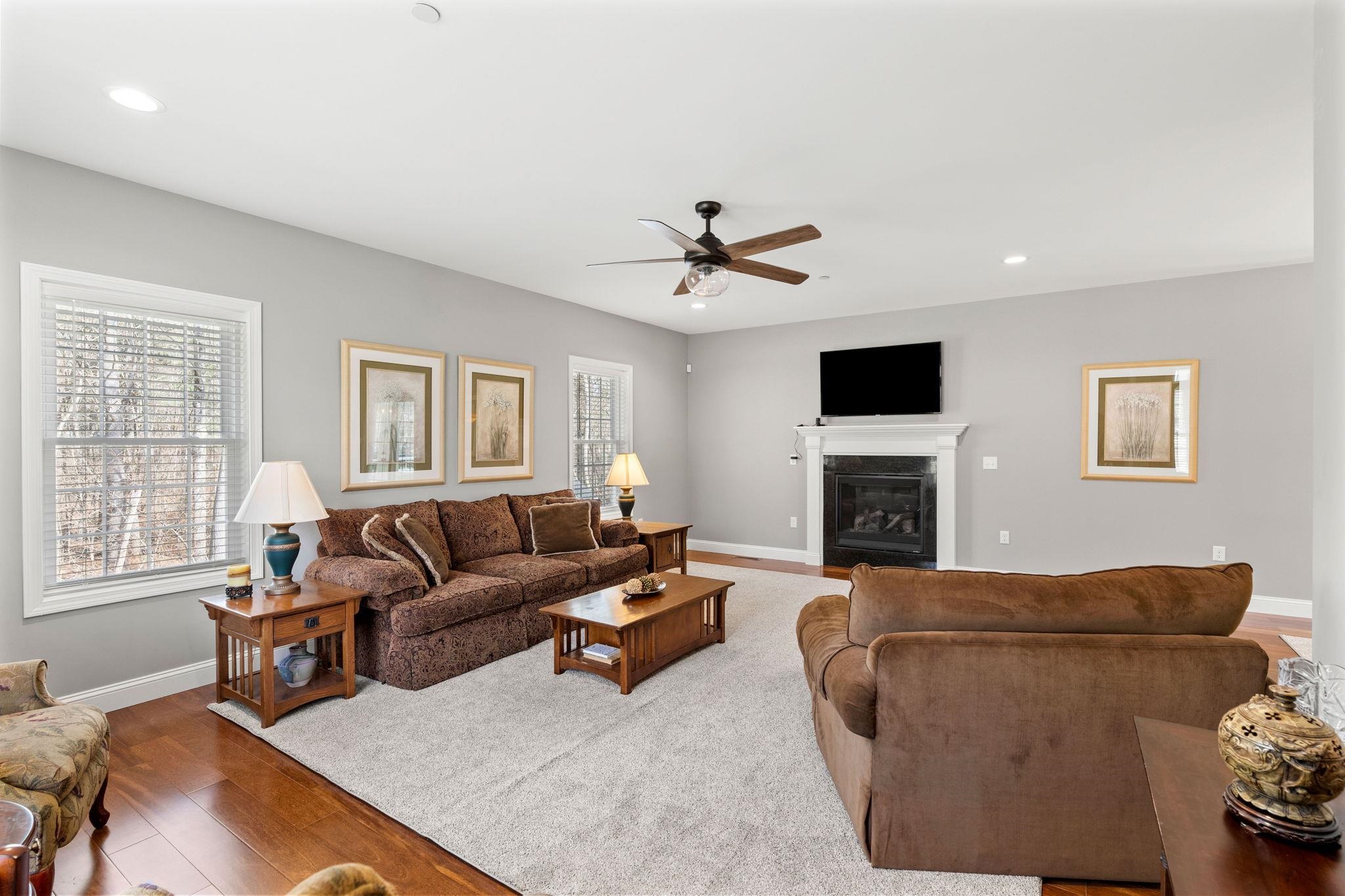 71 Haverhill Road Salem, NH 03079 - Photo 26 of 59