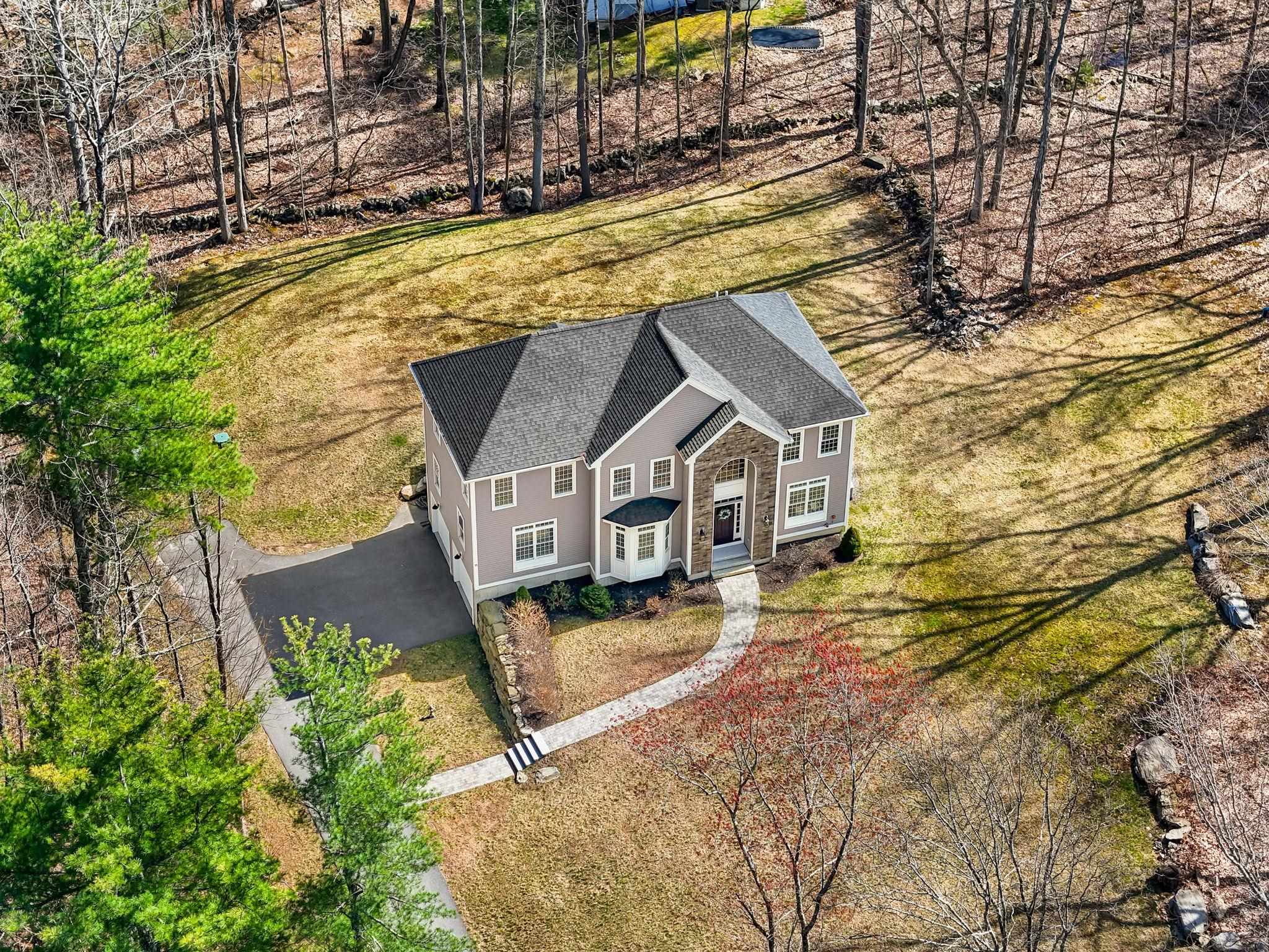 71 Haverhill Road Salem, NH 03079 - Photo 5 of 59