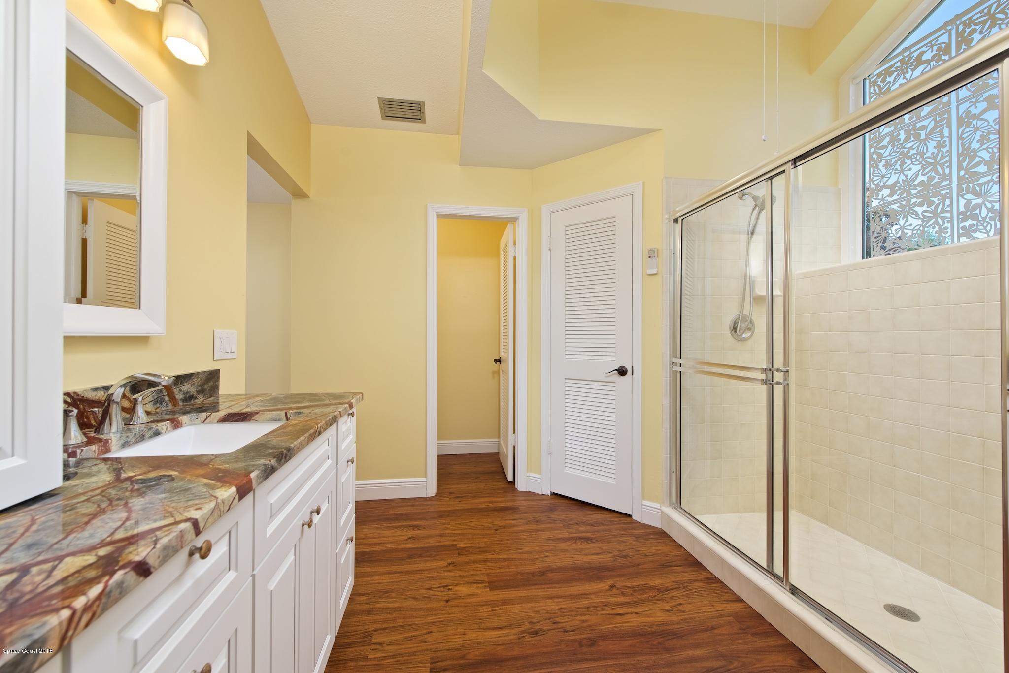 309 Pine Ridge Lane Melbourne, FL 32940 - Photo 12 of 26 Master Bathroom