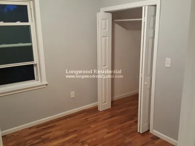 $3,000 | 39 Pinckney Street, Unit 3, Somerville, MA 02145