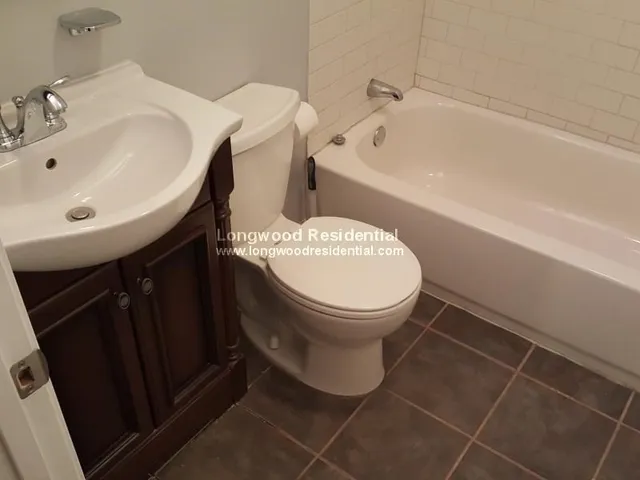 $3,000 | 39 Pinckney Street, Unit 3, Somerville, MA 02145