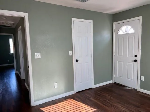 $1,650 | 812 Broadus Street, Gainesville, TX 76240