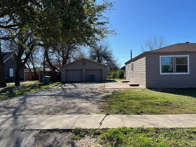 $1,650 | 812 Broadus Street, Gainesville, TX 76240
