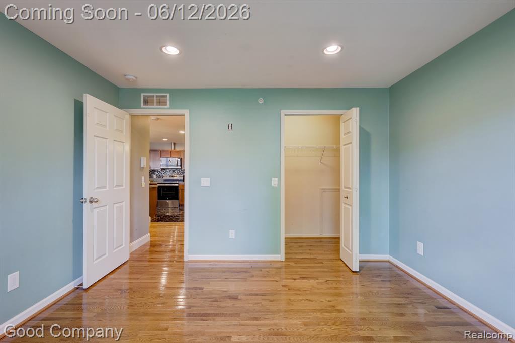 29941 Fox Run Circle Warren, MI 48092 - Photo 22 of 35