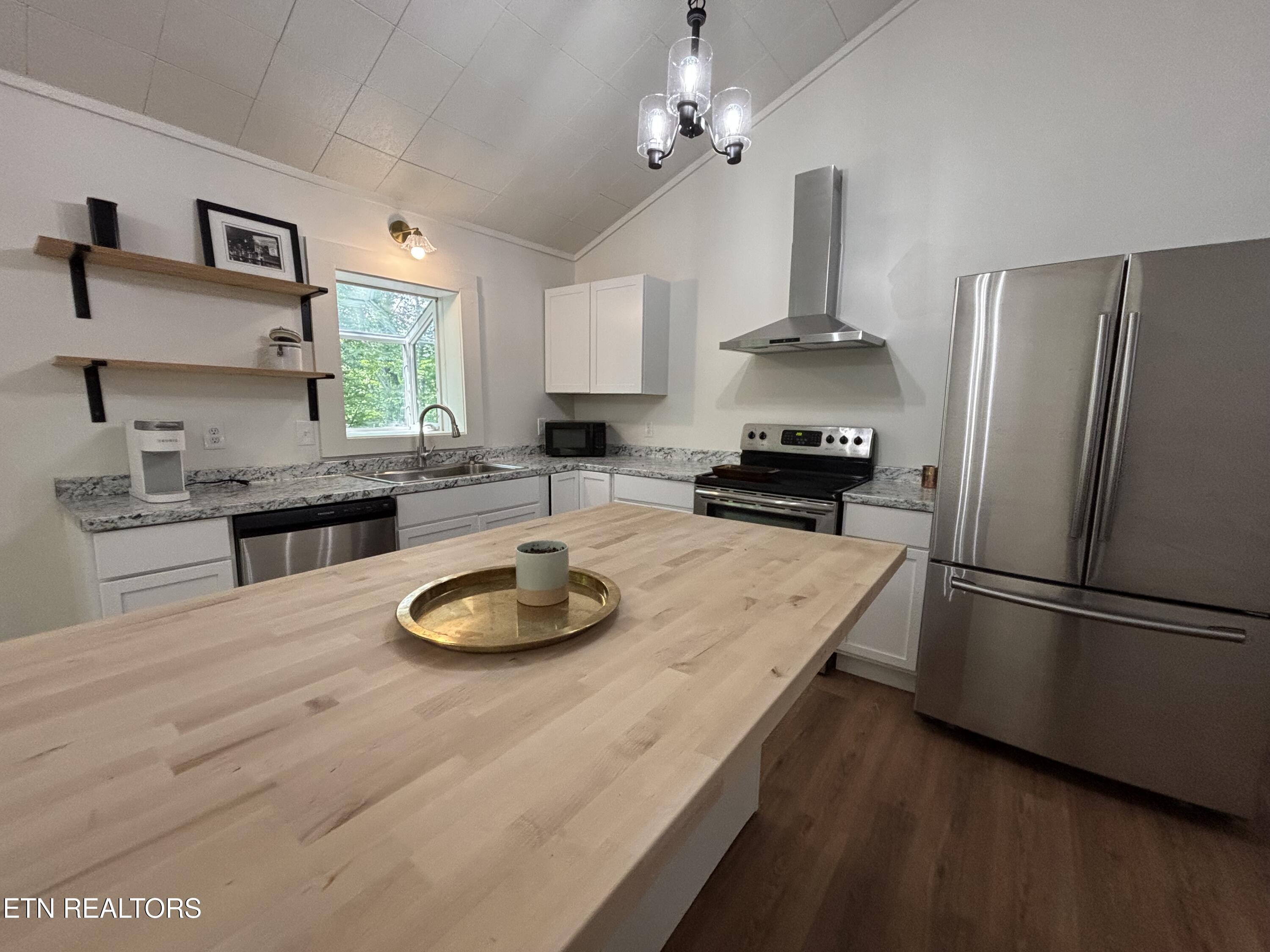 1015 Ruff Grouse Way Seymour, TN 37865 - Photo 4 of 55 IMG_0706