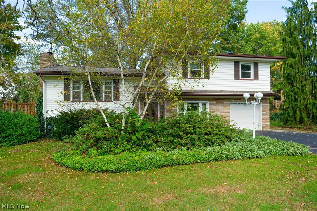 10154 Springfield Road Youngstown, OH 44514 - Photo 1 of 34