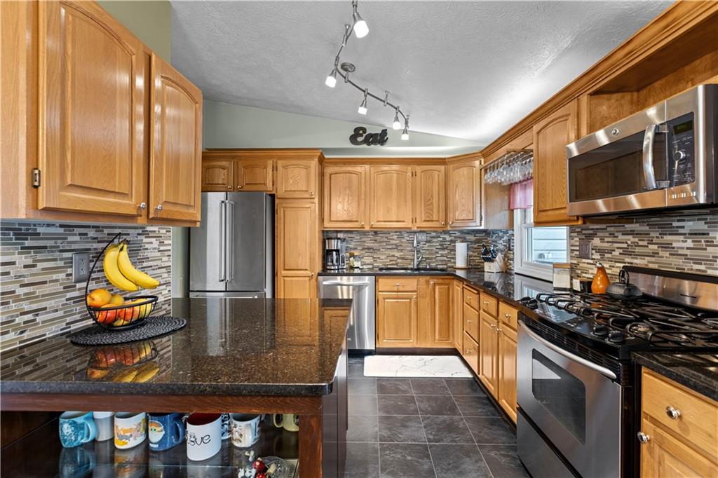 103 Summit Ridge Drive Bridgeville, PA 15017 - Photo 15 of 33 Gallery Image 15