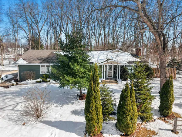 $444,900 | 2709 Summerset Circle, Suamico, WI 54173