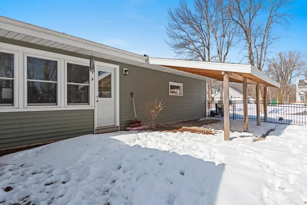 $444,900 | 2709 Summerset Circle, Suamico, WI 54173