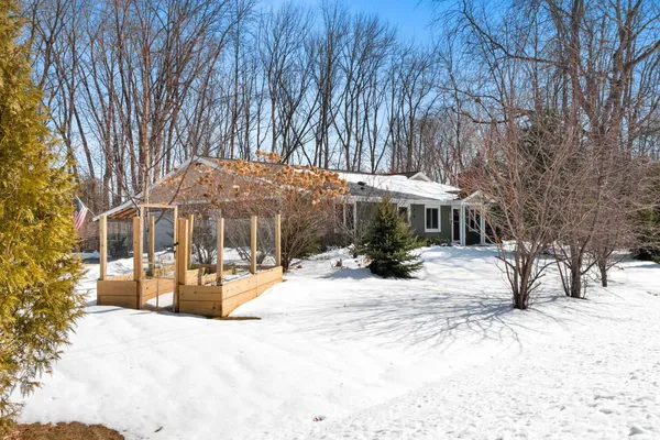 $444,900 | 2709 Summerset Circle, Suamico, WI 54173