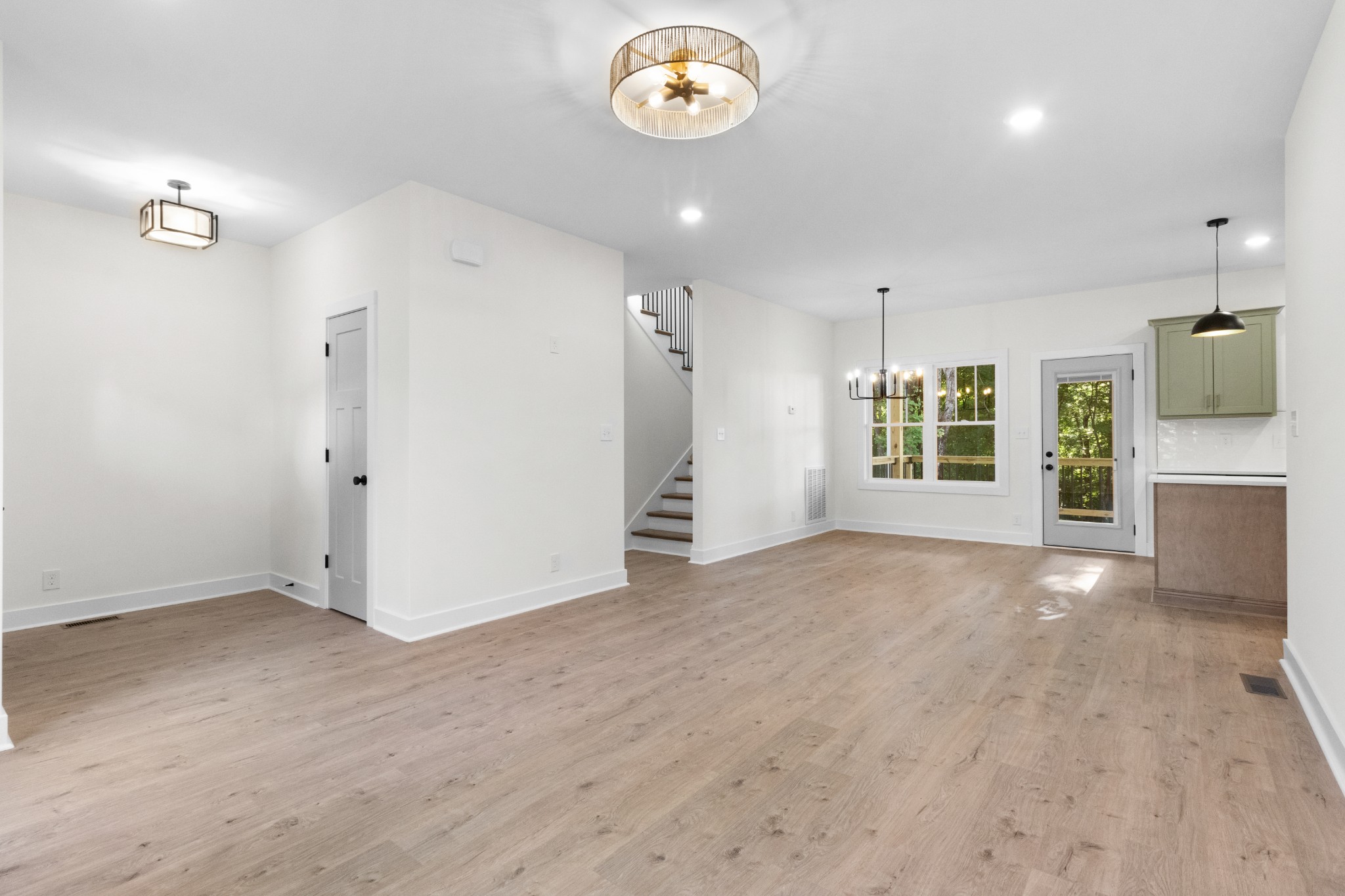 286 Edmondson Ferry Road Clarksville, TN 37040 - Photo 14 of 52 Gallery Image 14