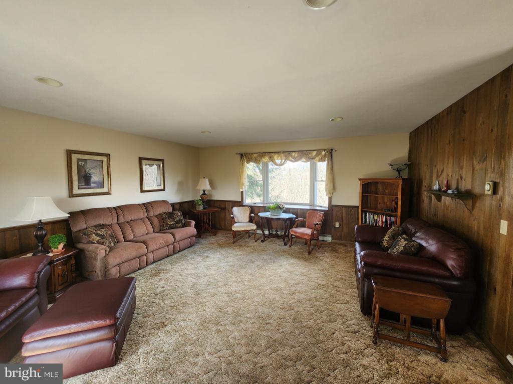 2575 Valley Road Manheim, PA 17545 - Photo 25 of 128 Gallery Image 25