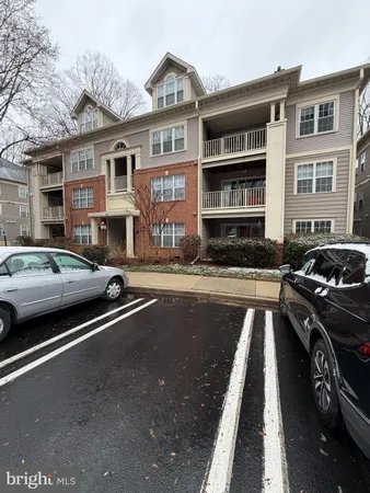 $395,000 | 111 Timberbrook Lane, Unit 104, Gaithersburg, MD 20878