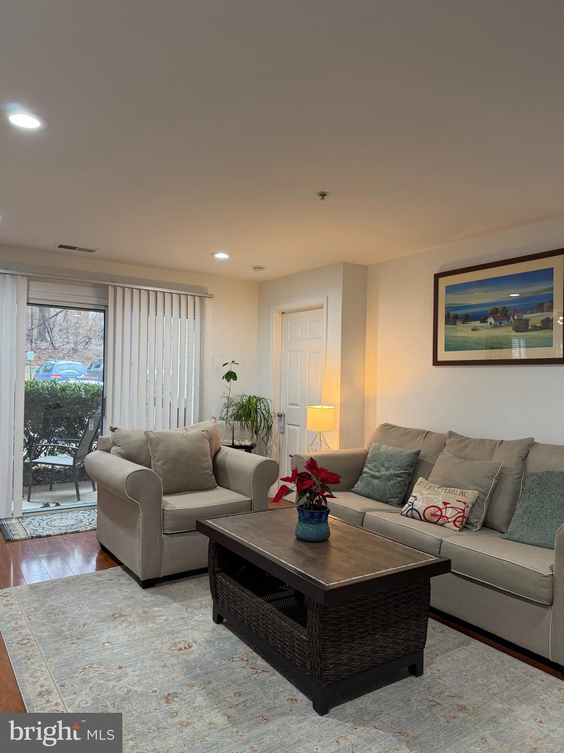 111 Timberbrook Lane, Unit 104 Gaithersburg, MD 20878 - Photo 4 of 34