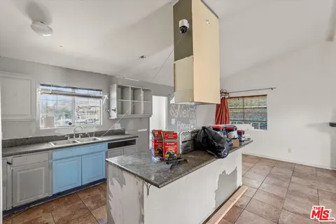 $649,000 | 13770 Sproule Avenue, Sylmar, CA 91342