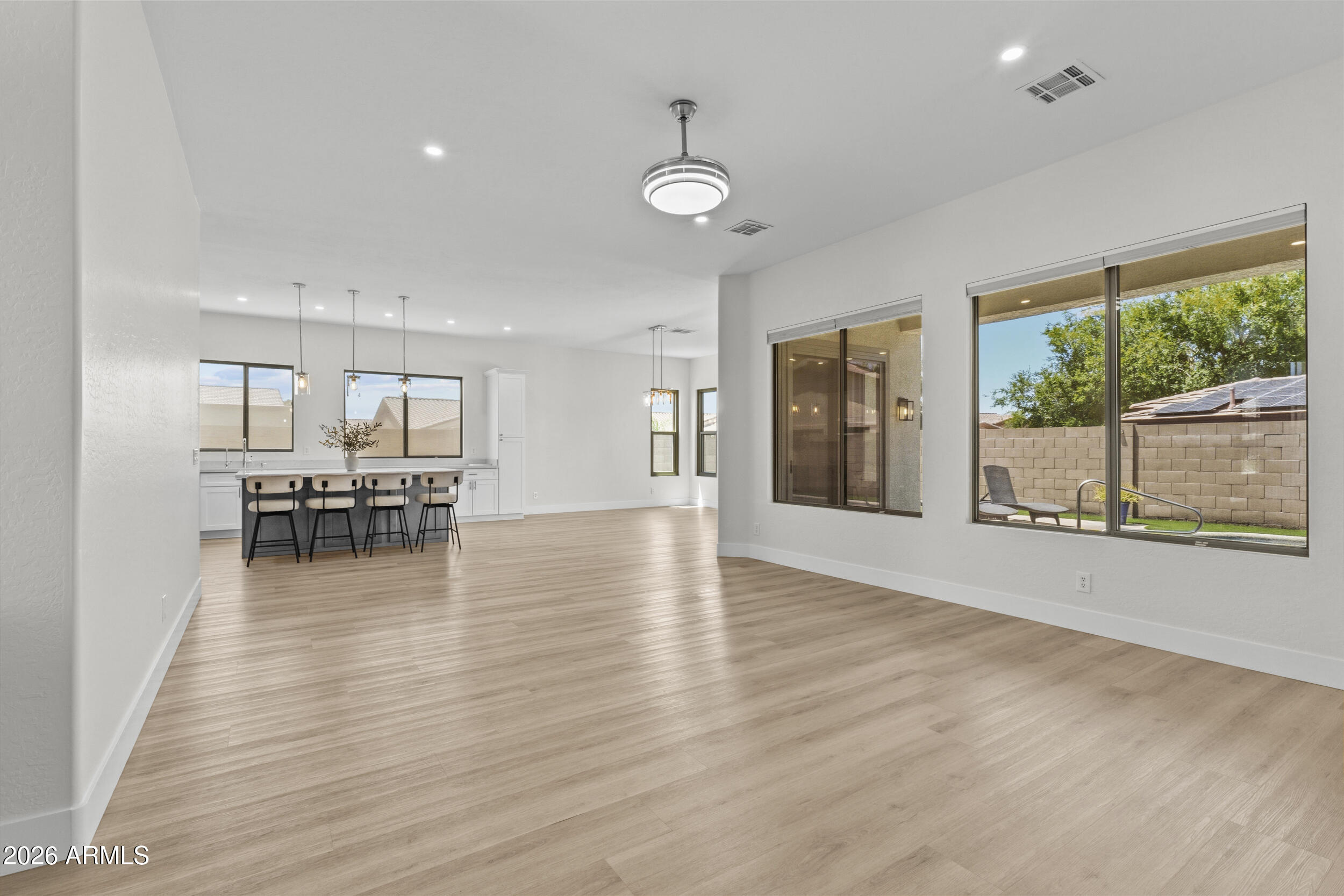 21702 North 67th Lane Glendale, AZ 85308 - Photo 5 of 37