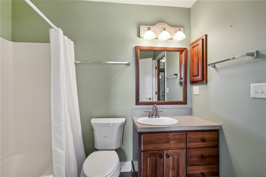 115 East Country Barn Road Houston, PA 15342 - Photo 13 of 34 Gallery Image 13