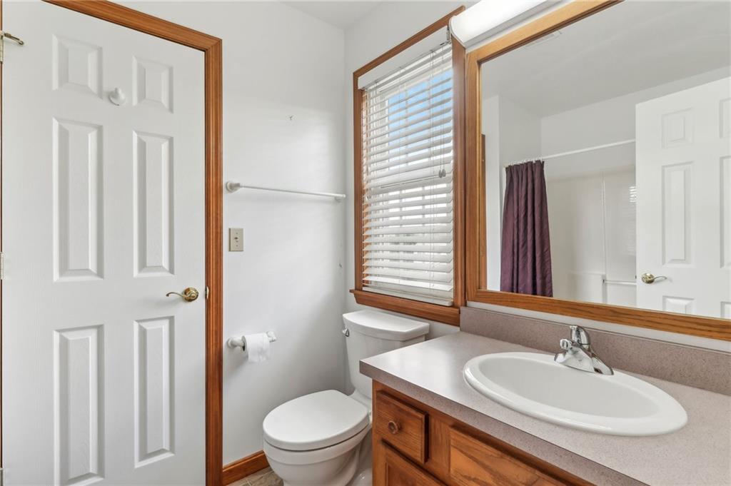 115 East Country Barn Road Houston, PA 15342 - Photo 17 of 34 Gallery Image 17