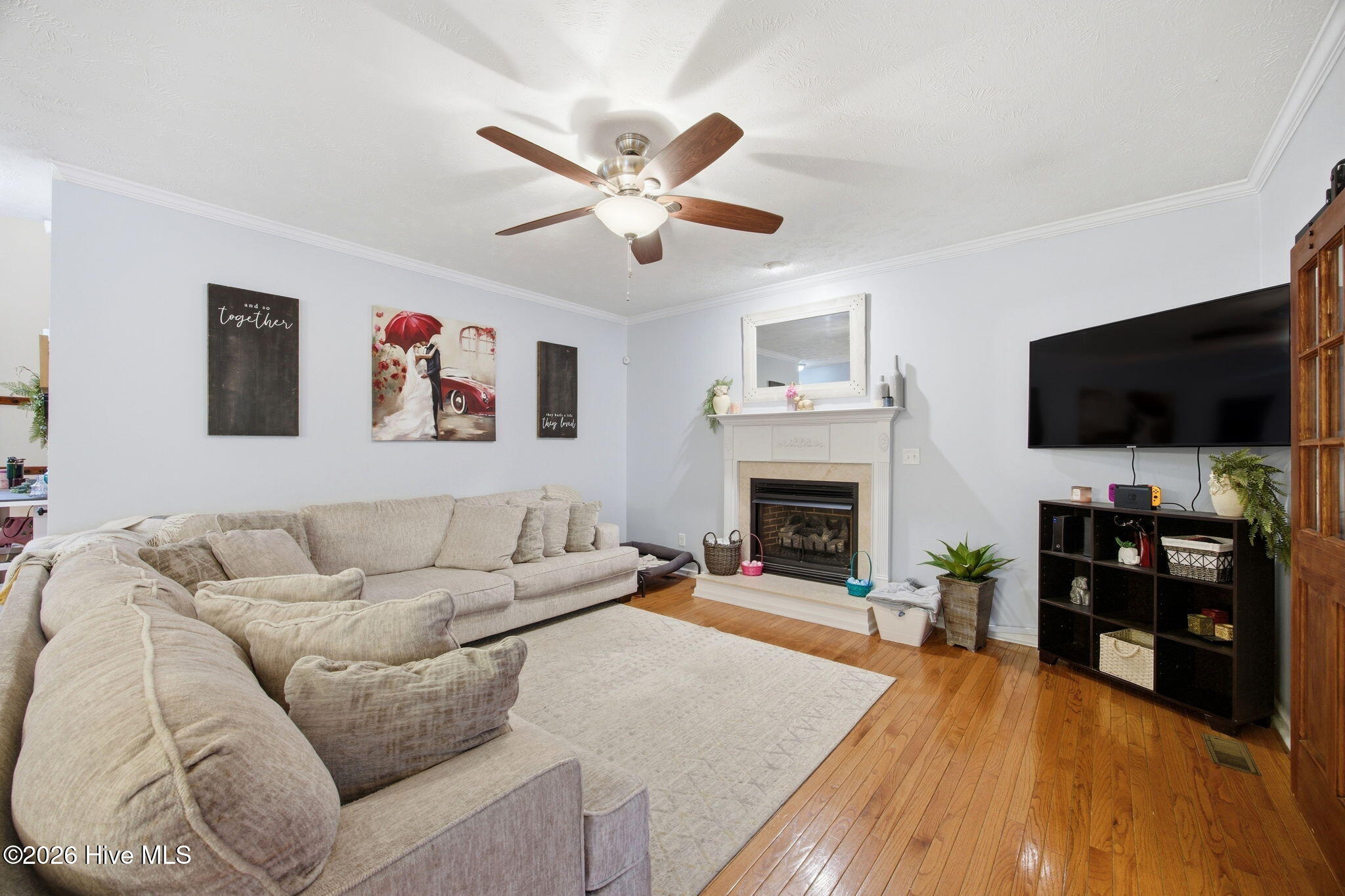 205 Middle Ridge Drive Hubert, NC 28539 - Photo 8 of 47 Living Room