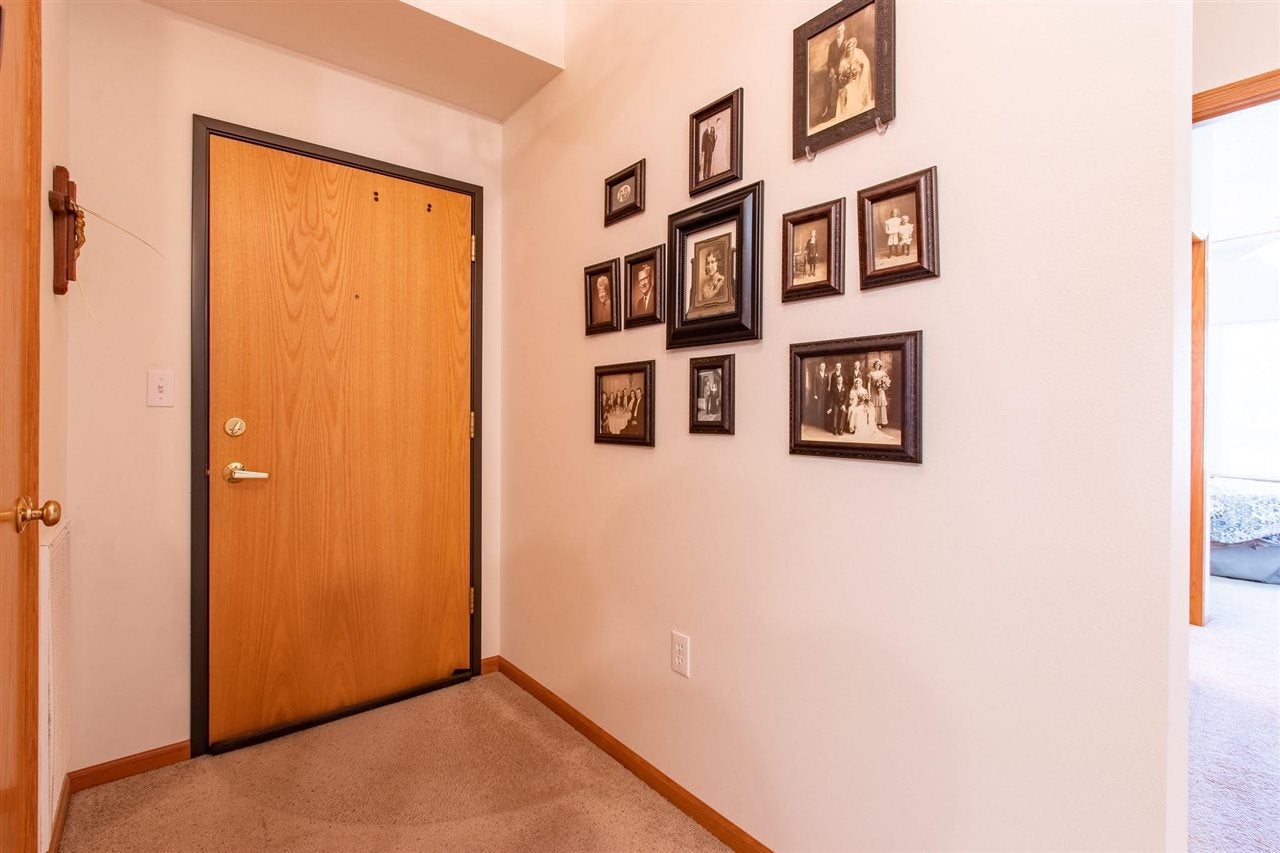 2969 Heinz Road, Unit 1 Iowa City, IA 52240 - Photo 4 of 18 Gallery Image 4