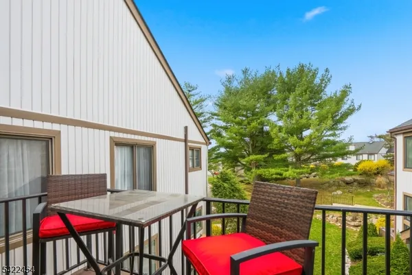$269,000 | 15276 Aspen Court, Unit 276, Stanhope, NJ 07874