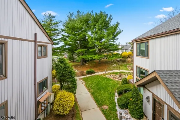 $269,000 | 15276 Aspen Court, Unit 276, Stanhope, NJ 07874