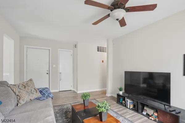 $269,000 | 15276 Aspen Court, Unit 276, Stanhope, NJ 07874