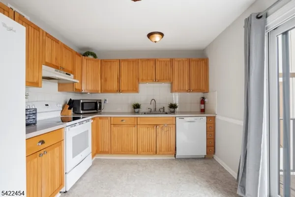 $269,000 | 15276 Aspen Court, Unit 276, Stanhope, NJ 07874