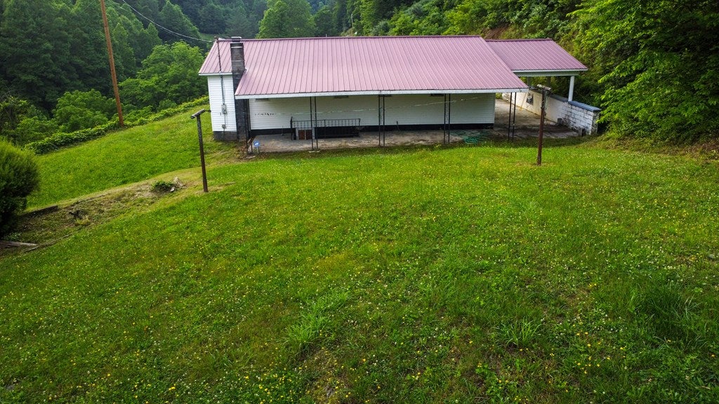 3659 Cranenest Road Vansant, VA 24656 - Photo 11 of 60 Gallery Image 11