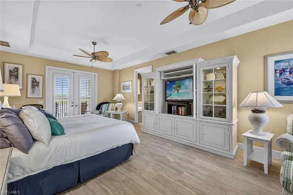 $1,225,000 | 580 Avellino Isles Circle, Unit 201, Naples, FL 34119