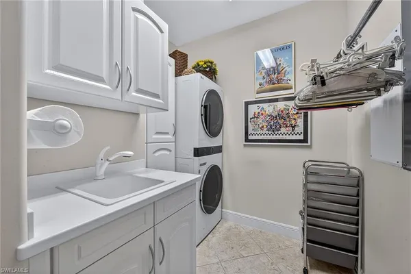 $1,225,000 | 580 Avellino Isles Circle, Unit 201, Naples, FL 34119