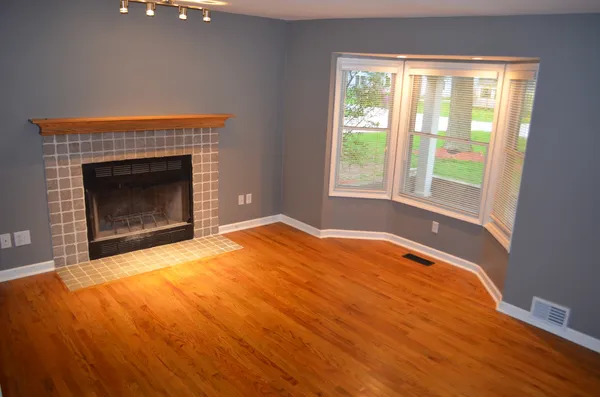 $3,100 | 1-n037 Ethel Street, Winfield, IL 60187
